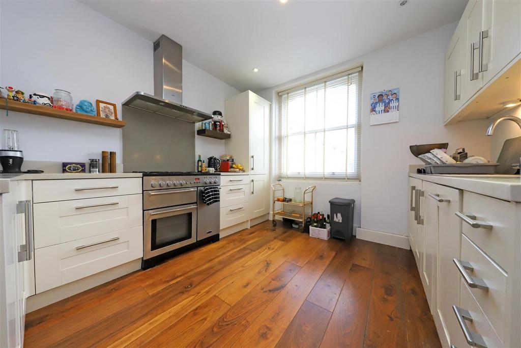 Cambridge Grove, Hove 3 bed mews for sale £500,000