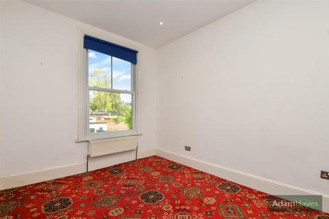 4 bedroom terraced house for sale, Holly Park Road, London N11