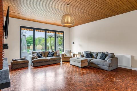 10 Long Ridge, Aston, Stevenage, SG2 7EW