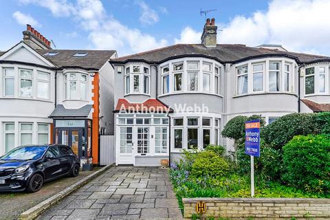 3 bedroom semi-detached house for sale, Woodland Way, Winchmore Hill, N21