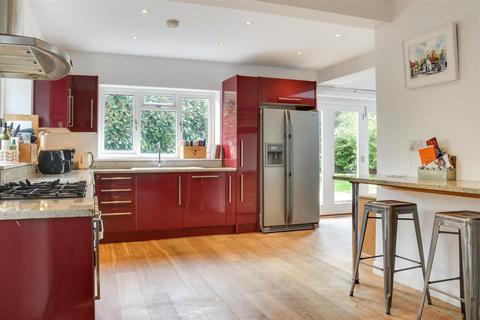 4 bedroom semi-detached house for sale, Claygate, Esher