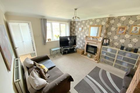 2 bedroom semi-detached house for sale, Burley Avenue, Cleethorpes