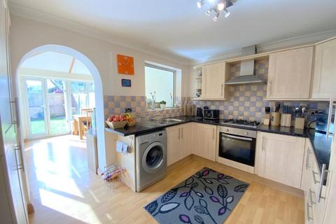 7 Burley Avenue, Cleethorpes, DN35 0TH