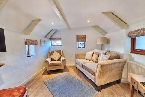 1 bedroom barn conversion to rent, Tregongeeves Lane, St. Austell