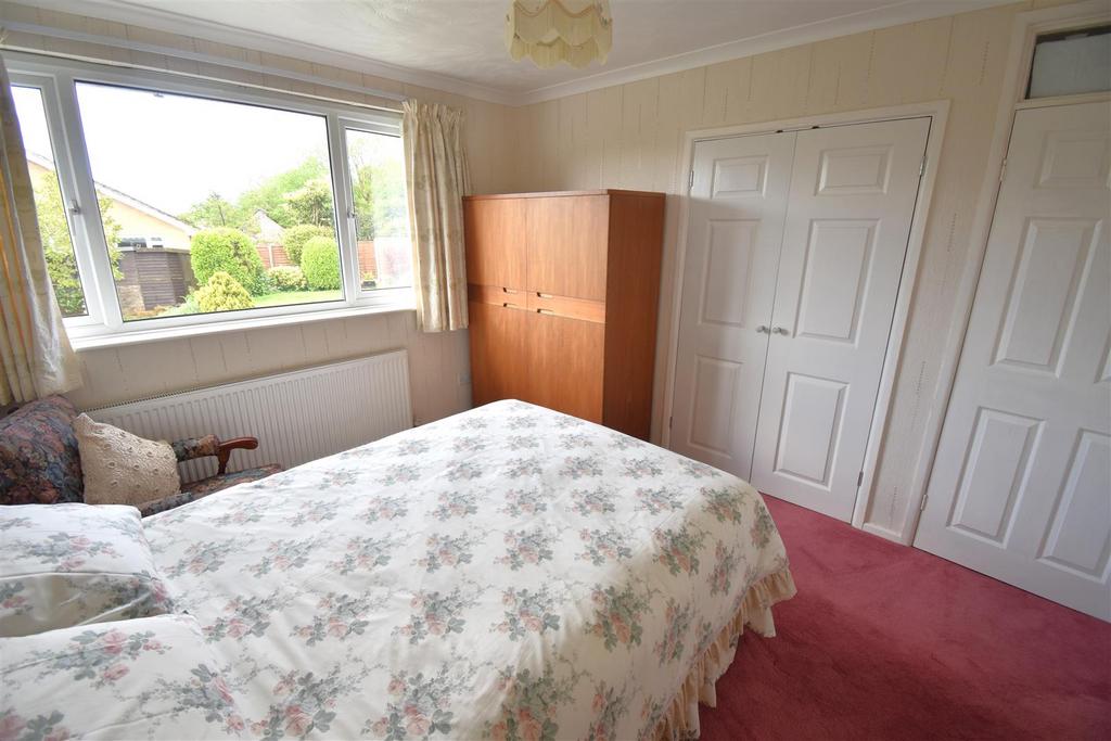 Bedroom 2.2.JPG