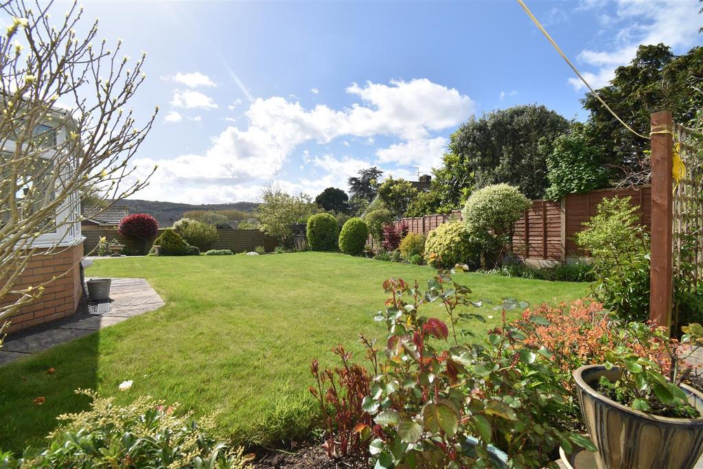 Garden 1 .JPG