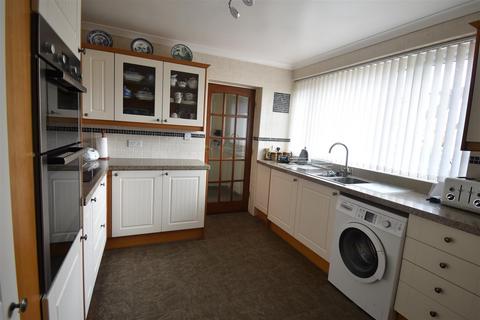 8 Meadow Drive, Weston In Gordano, Bristol, BS20 8PS