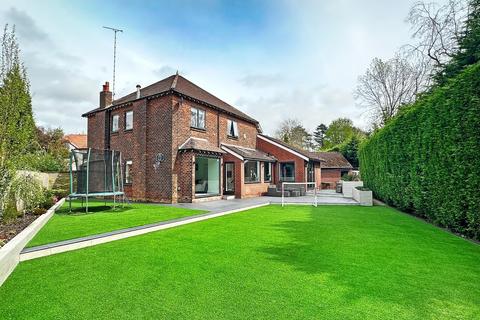 4 bedroom detached house for sale, Riddings Road, Hale