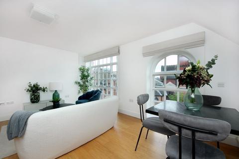 2 bedroom flat for sale, Dalling Road, London