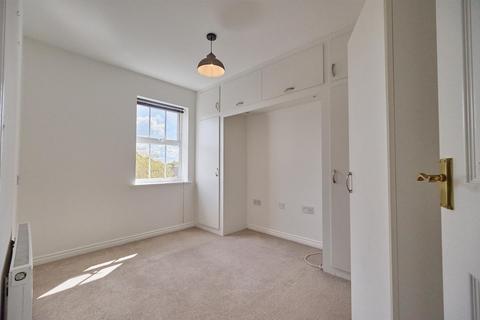 2 bedroom apartment to rent, Factory Road, Hinckley