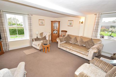 5 bedroom detached house for sale, Main Street, Dunham-On-Trent, Newark