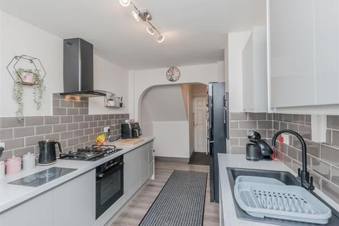 3 bedroom townhouse for sale, Tong Drive, Armley, Leeds