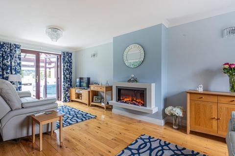 21 Briarmeadow Drive, Thornhill, Cardiff, CF14 9FB