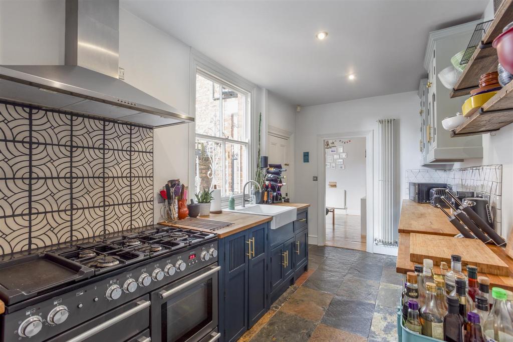 208 Bishoppthorpe Road 12.jpg