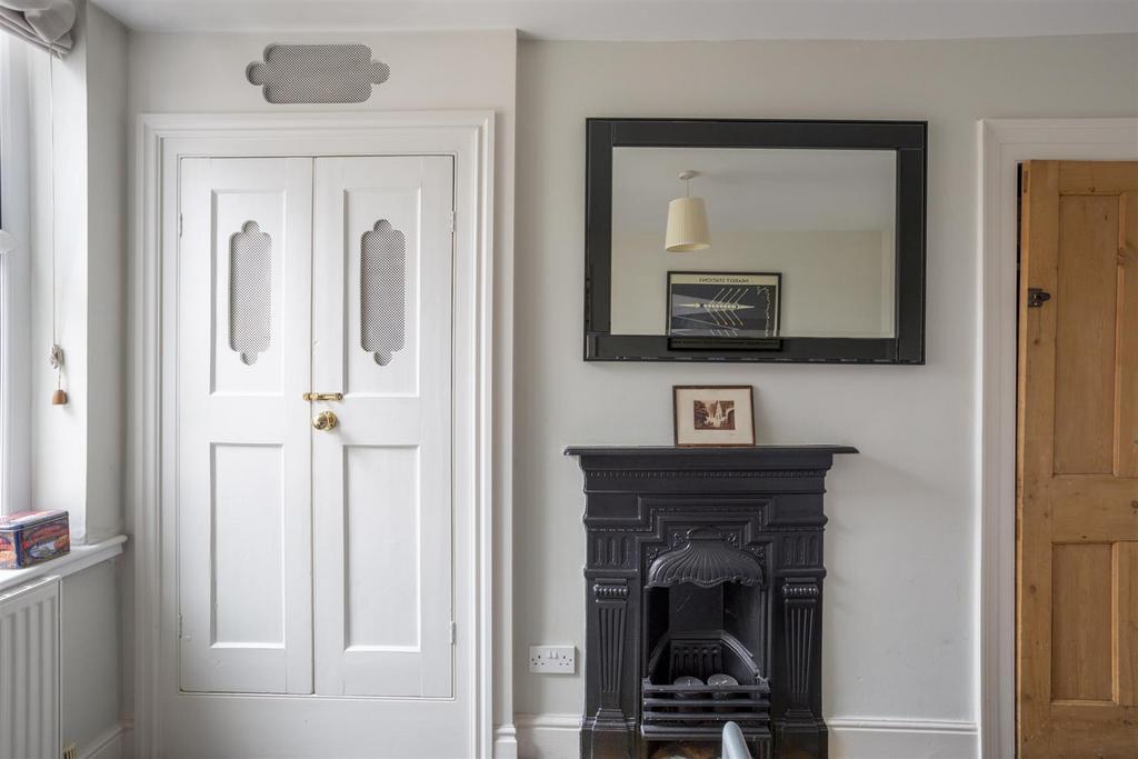 208 Bishoppthorpe Road 17.jpg
