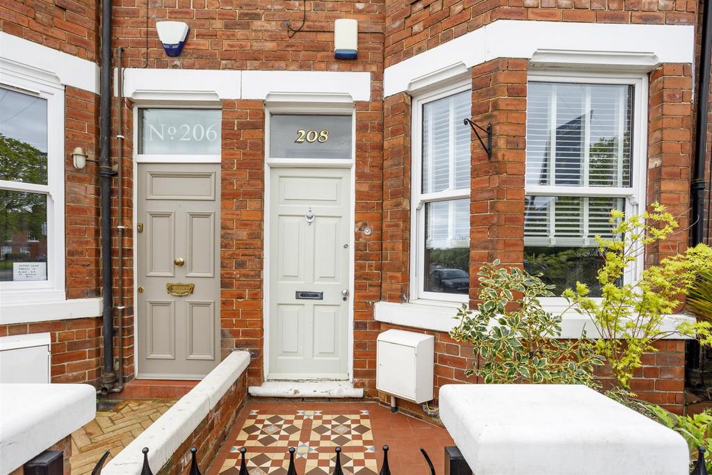208 Bishoppthorpe Road 27.jpg