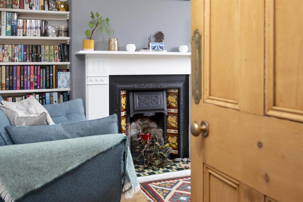 208 Bishoppthorpe Road 4.jpg