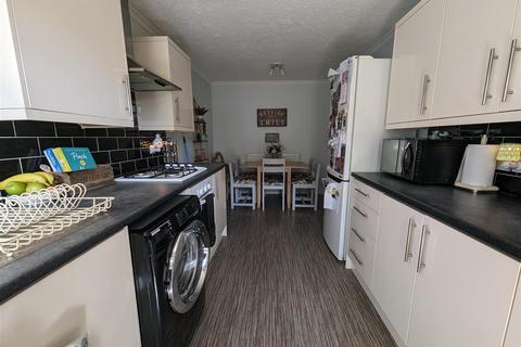 3 bedroom terraced house for sale, Kimblesworth Walk, Newton Aycliffe