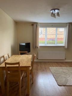 2 bedroom apartment to rent, Clos Dewi Sant, Cardiff CF11