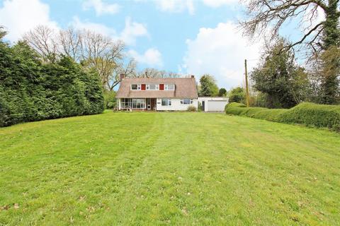 4 bedroom detached house to rent, Hatchett Hill, Lower Chute, Andover