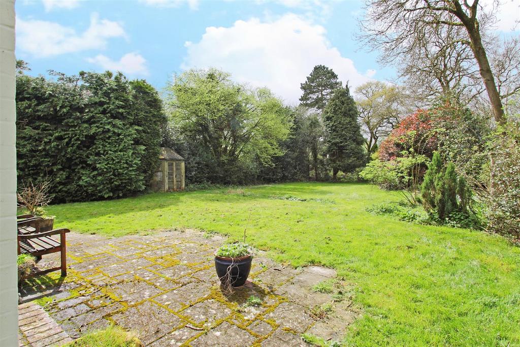 Side garden