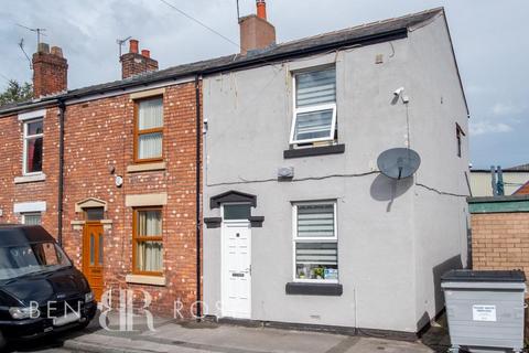 2 bedroom end of terrace house for sale, Grove Street, Leyland