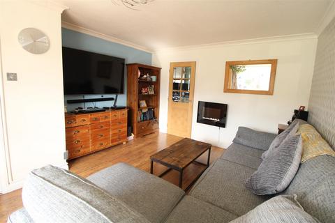 3 bedroom house for sale, Coldstream Close, Daventry