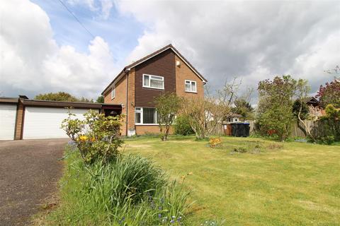 4 bedroom house for sale, Staverton Road, Daventry