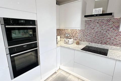 34 Bickley Avenue, Sutton Coldfield, B74 4DZ