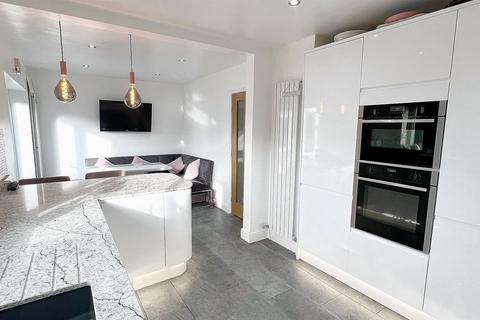34 Bickley Avenue, Sutton Coldfield, B74 4DZ