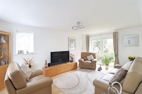 4 bedroom detached house for sale, Cecily Avenue, Braintree