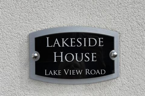 2 bedroom end of terrace house for sale, Lake View Road, South Oulton Broad