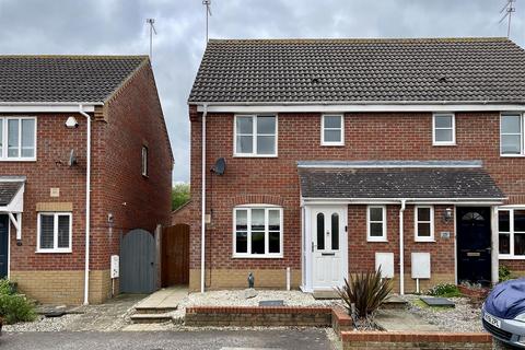 3 bedroom semi-detached house for sale, Regan Close, Lowestoft