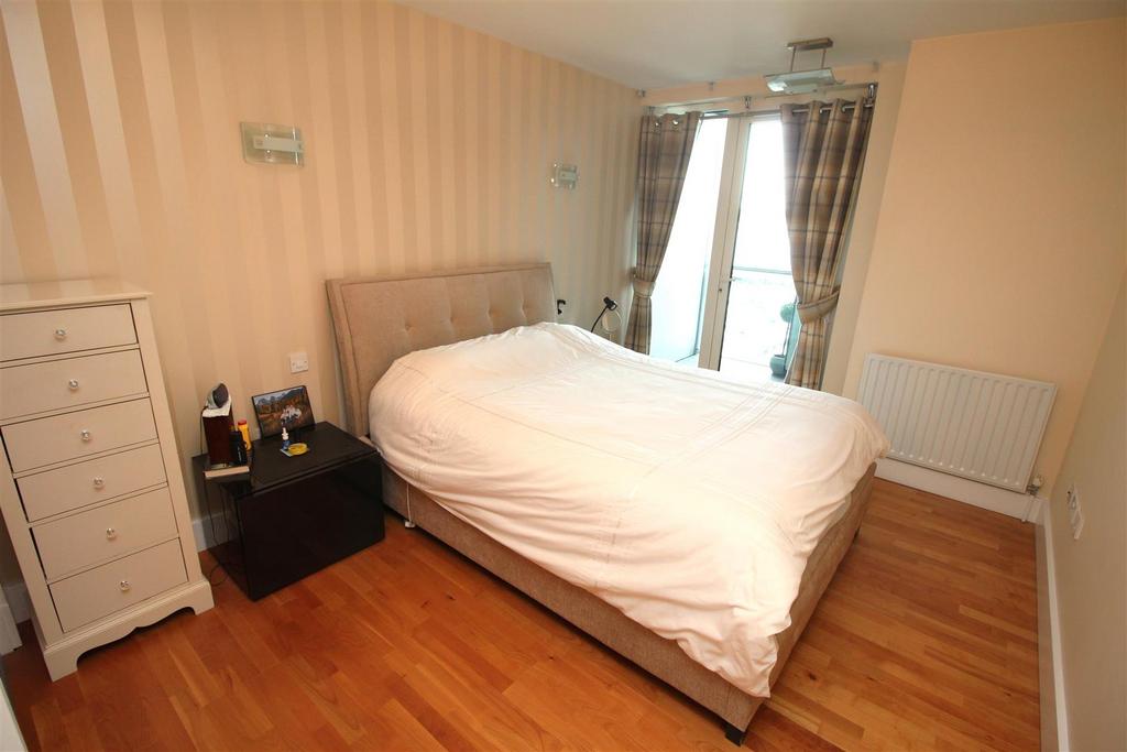 Bed 1.JPG