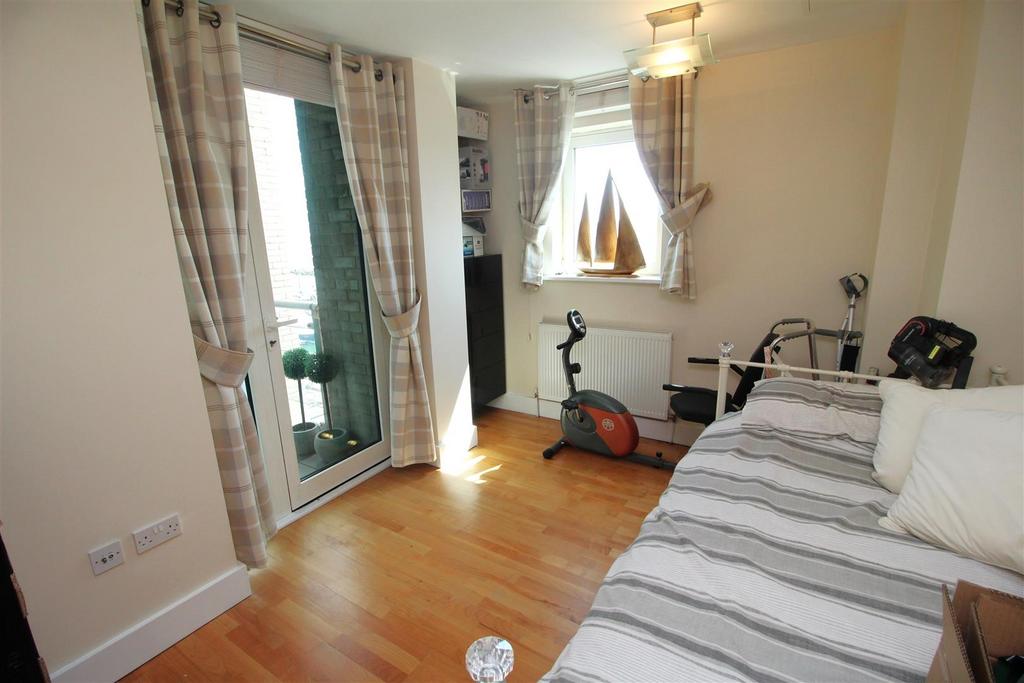 Bed 2 a.JPG