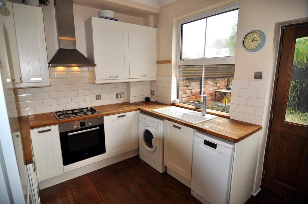 Fitted Kitchen