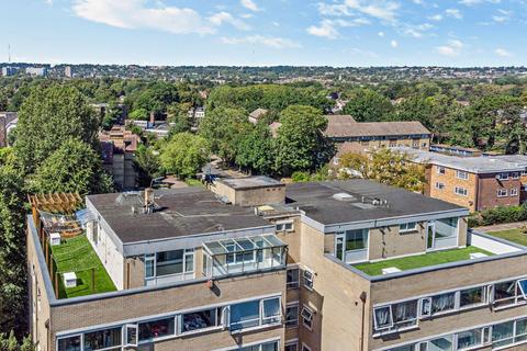 6 bedroom penthouse to rent, Rectory Road, Beckenham