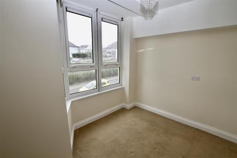 1 bedroom flat for sale, Burleigh Court, Westcliff-On-Sea