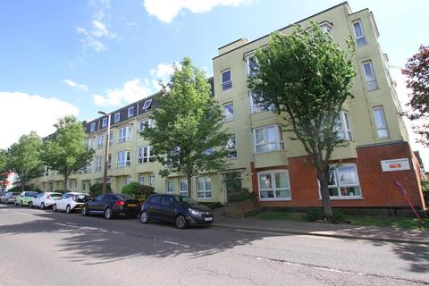 1 bedroom flat for sale, Burleigh Court, Westcliff-On-Sea