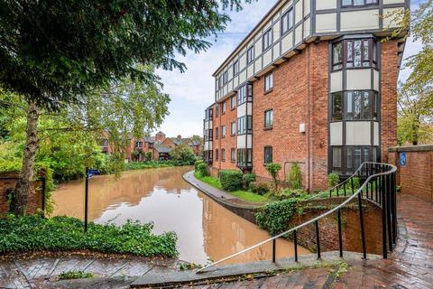 2 bedroom retirement property for sale, Bridgefoot Quay, Warwick Road, Stratford-Upon-Avon