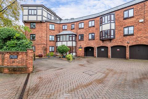 2 bedroom retirement property for sale, Bridgefoot Quay, Warwick Road, Stratford-Upon-Avon