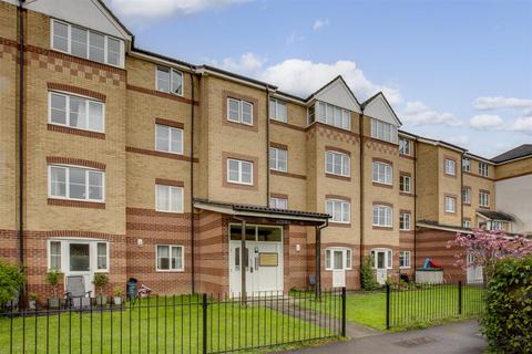 1 bedroom apartment to rent, Peatey Court, High Wycombe HP13