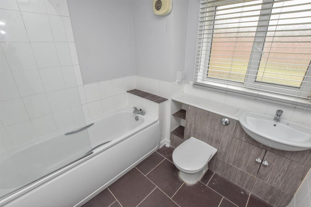 BATHROOM-2.jpg