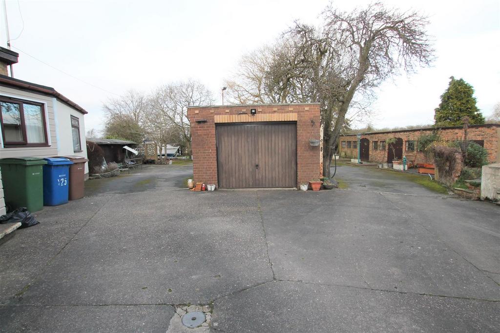 Garage.jpg
