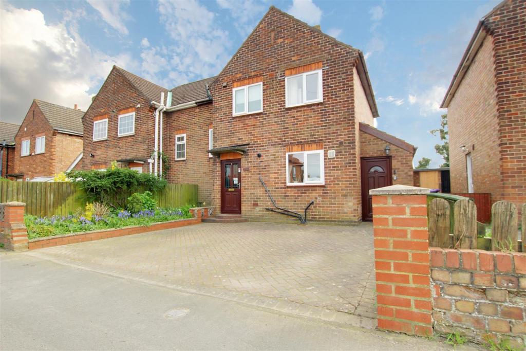 Monks Dyke Road, Louth LN11 3 bed semidetached house for sale £185,000