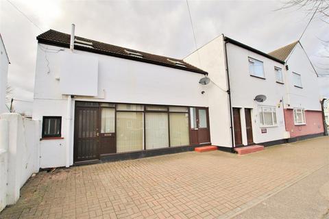 1 bedroom flat to rent, London Road, Leigh On Sea, Essex