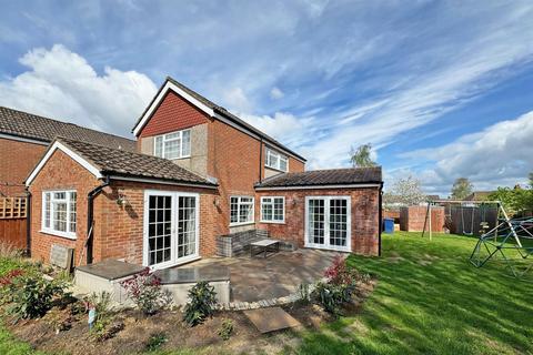 4 bedroom detached house for sale, Witley