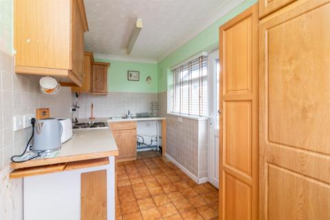 2 bedroom semi-detached bungalow for sale, Wolds Drive, Keyworth