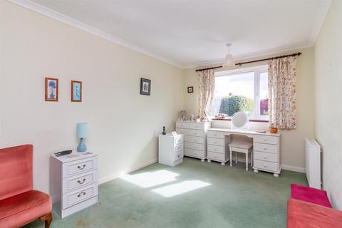 2 bedroom semi-detached bungalow for sale, Wolds Drive, Keyworth