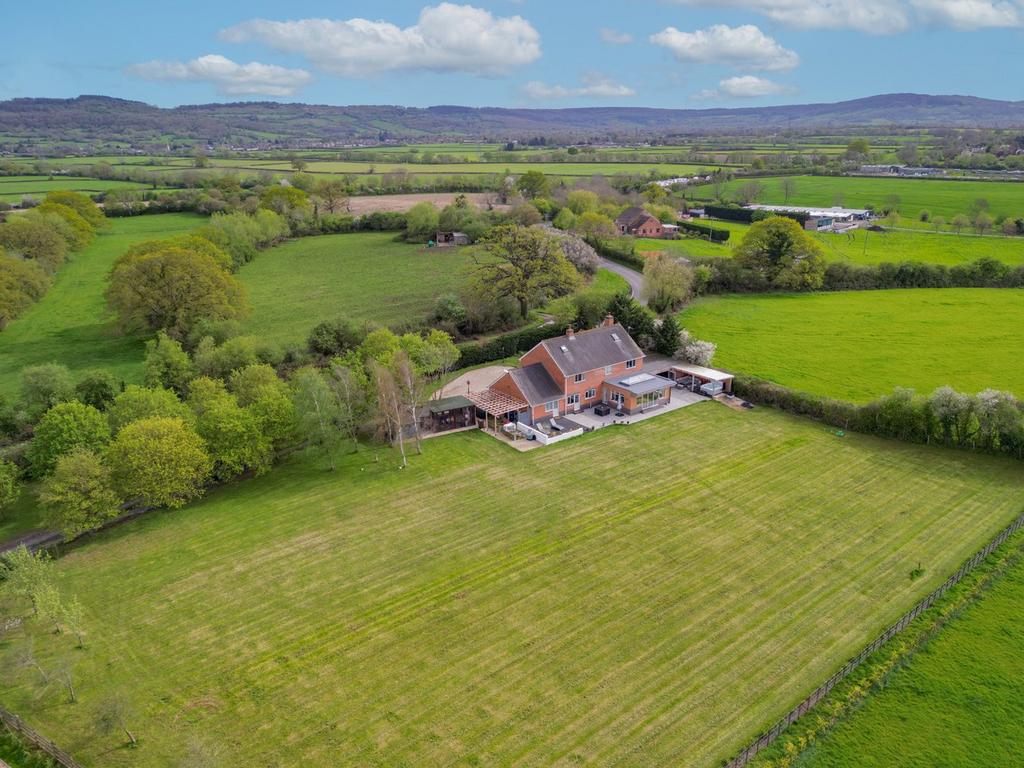 Cold Pool Lane, Badgeworth, Cheltenham, GL51 6 bed detached house for sale £1,350,000